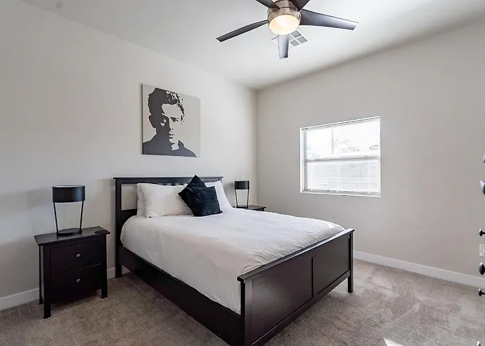 Phx Retreat Modern In Historic Neighborhood Holiday home